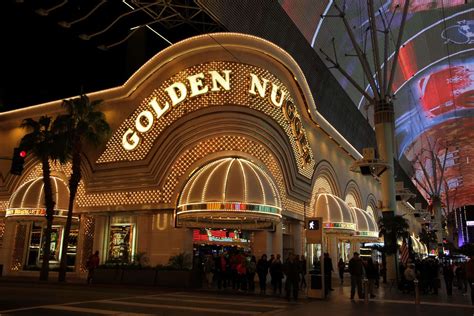 Golden Nugget Las Vegas Hotel & Casino - Rooms & Suites Deals, Pool