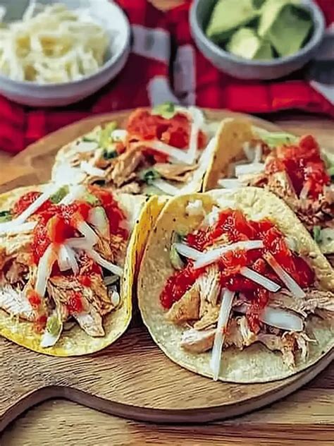 Ultimate Chicken Chalupa: Deliciously Guilt-Free Delight!