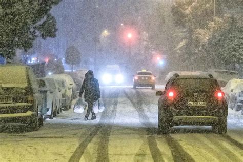 Atkı bere ve eldivenleri hazırlayın Meteoroloji gün verdi İstanbul