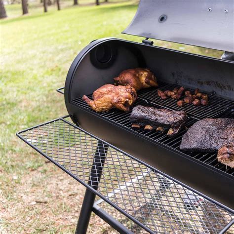 Oklahoma Joe S Highland Reverse Flow Offset Charcoal Smoker And Grill In Black With 900 Cooking