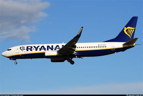 EI DLY Ryanair Boeing 737 8AS WL Photo By Francesco Della Santa ID