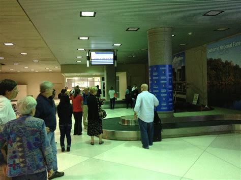 Greensboro, North Carolina — Airport Luggage Carousel Report - Dull Men