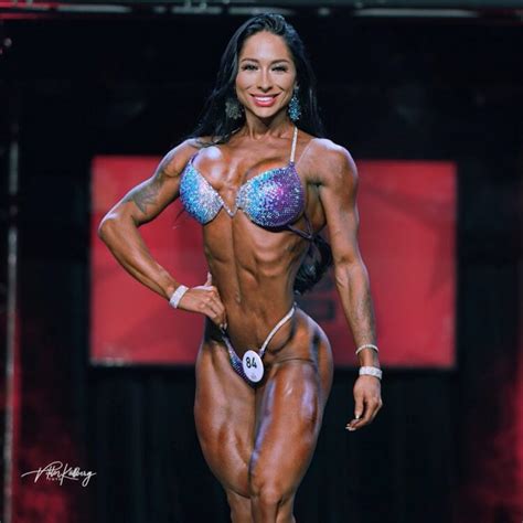 Hot Sexy Aline Machado Bikini Pics