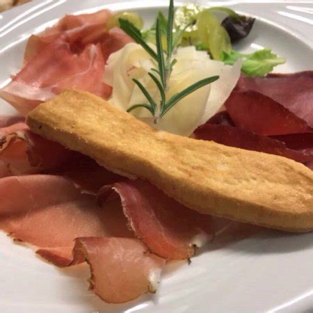 Ristorante Le Quattro Stagioni In Trezzo Sull Adda Con Cucina Italiana