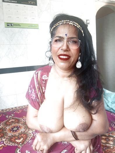 Sexy Indian Bhabhi