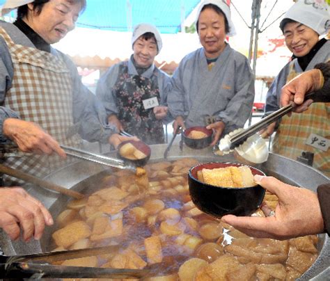 （朝日新聞社）：無病息災願い ほかほか「大根だき」 京都・千本釈迦堂 航空ニュース