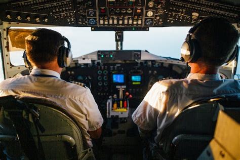 Cuáles Son Los Requisitos Para Convertirse En Piloto De Avión