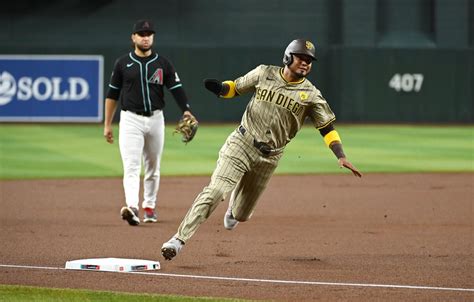 Luis Arráez debutó a lo grande con los Padres de San Diego