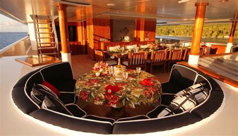 NOMAD Yacht Charter Price Oceanfast Luxury Yacht Charter