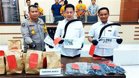 3 Tersangka Carok Di Sampang Terancam 12 Tahun Penjara Regional