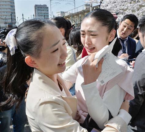 宝塚音楽学校に合格し、涙ぐんで喜ぶ受験生 ― スポニチ Sponichi Annex 芸能