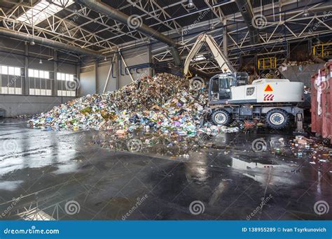 Plastic Balen Bij De Installatie Van De Afvalverwerking Afzonderlijke