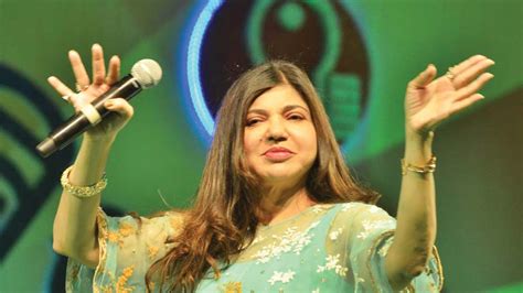 Alka Yagnik Diagnosed With Rare Hearing Disorder