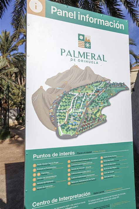 Orihuela estrena centro de interpretación del Palmeral y avanza en la