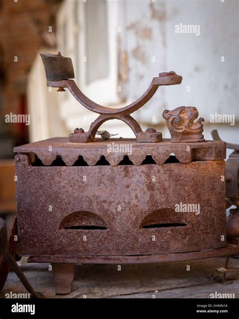 Vintage Laundry Equipment Hi Res Stock Photography And Images Alamy