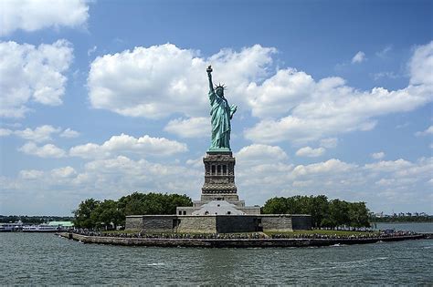 The Tallest Statues In The United States - WorldAtlas.com