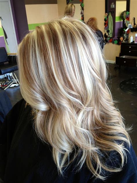 Blonde Hair With Highlights Hair Color Highlights Hair Styles