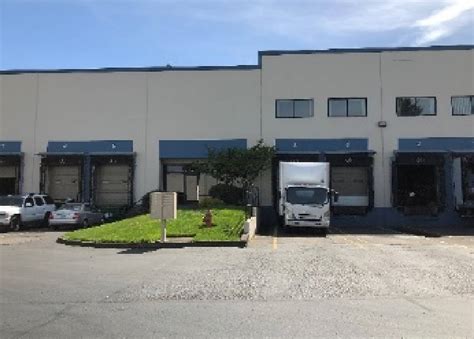 12801-13151 NE Airport Way, Portland, OR 97230 | Crexi.com