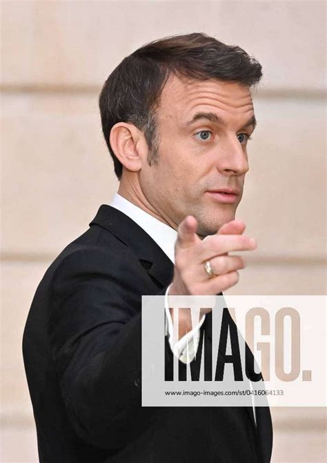 Le Pr Sident Francais Emmanuel Macron Et Le Premier Ministre De La R