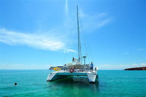 All-Inclusive Sailing, Snorkeling Espiritu Santo Island