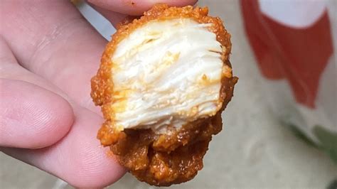 Chili S Nashville Hot Chicken Crispers Review A Stupendous Addition To Elevate Gameday