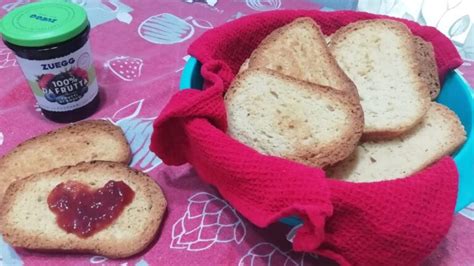 Fette Biscottate Light La Ricetta Per Prepararle In Casa Gustose E