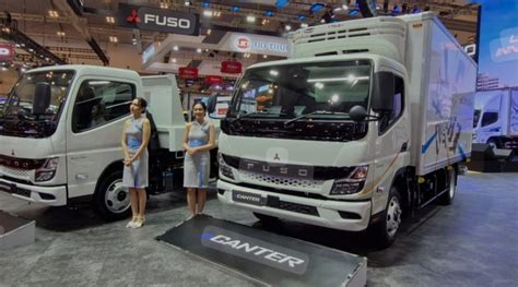 Mitsubishi Fuso Memukau Di Giias Truk Listrik Pertama Dan