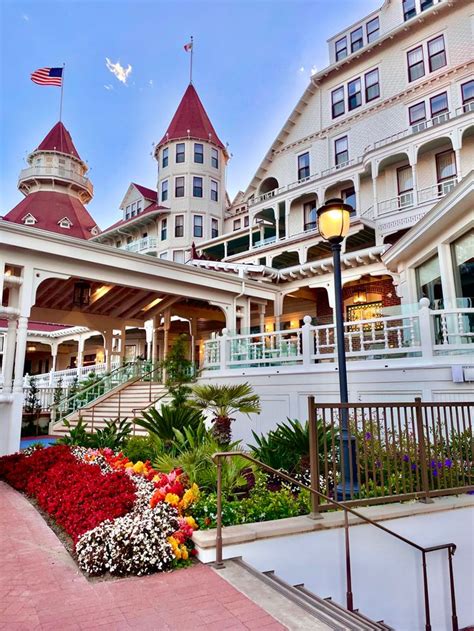 Coronado Island Resort: A Picturesque Architectural Marvel