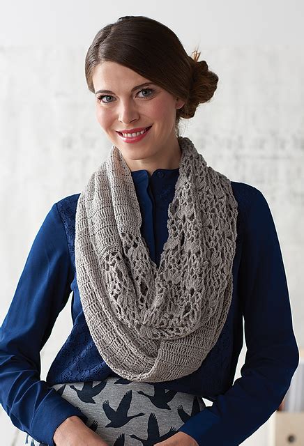 Ravelry Lace Panel Infinity Cowl Pattern By Rebecca Velasquez