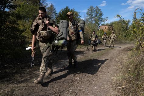 Ukraine Forces Retake Lyman A Strategic City As Russians Retreat The New York Times