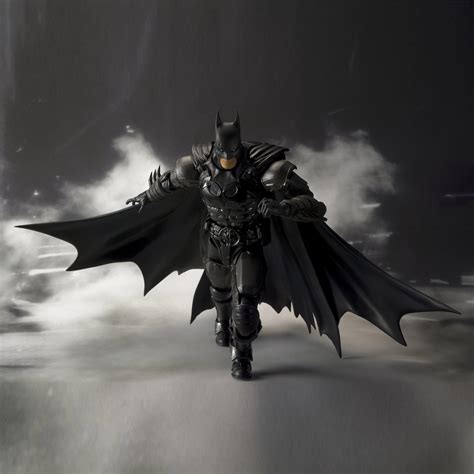 Injustice Gods Among Us Batman SH Figuarts Action Figure