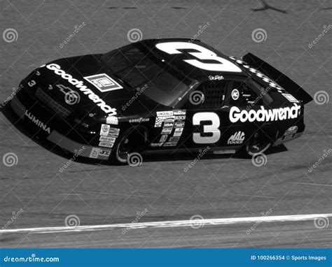 Dale Earnhardt NASCAR Driver. Editorial Stock Image - Image of turn ...