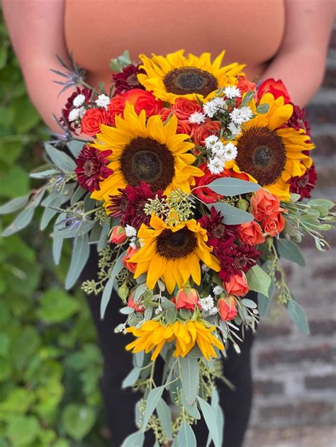 Sunflower Cascading Brides Bouquet Sunflower Wedding Bouquet Sunflower Bouquets Fall Wedding