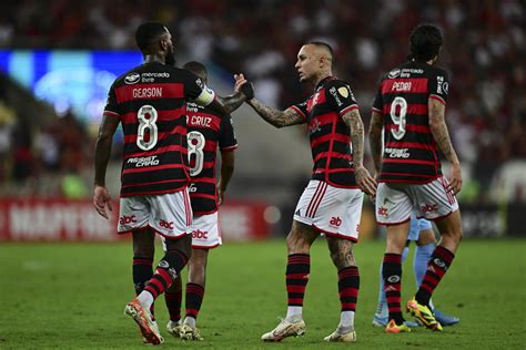 Flamengo Goleia O Bol Var E Se Recupera Na Libertadores Placar