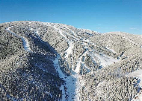 The Best Cross Country Skiing Trails in and Around Missoula