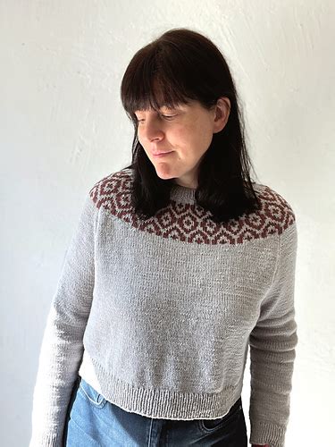 Ravelry Marva Pattern By Nadia Crétin Léchenne