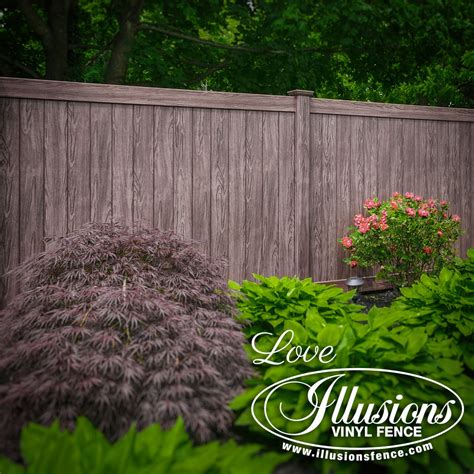 Grand Illusions Vinyl Woodbond Illusions Fence