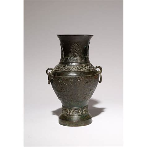 Bidlive A Chinese Archaistic Bronze Vase