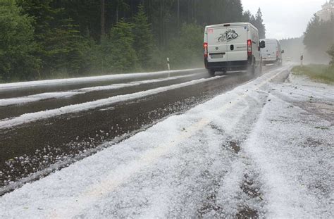 Starkes Unwetter Hagelschauer Und Starkregen Im Schwarzwald Baar Kreis