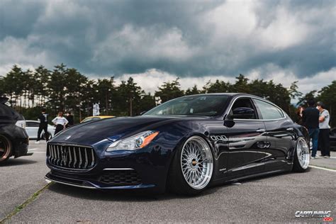 Bagged Maserati Quattroporte Side