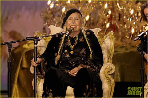 Joni Mitchell Grammys 2024 Performance Elna Salaidh