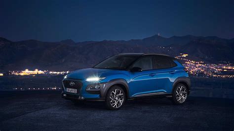 Hyundai Kona Hybrid Debuts In Europe As Efficient, Little Crossover ...