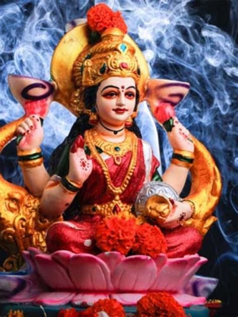 Diwali 2024 Lakshmi Puja Dates In Hindi Mair Jocelin