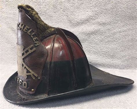 Early High Eagle Leather Fire Helmet Fire Helmet Firefighter