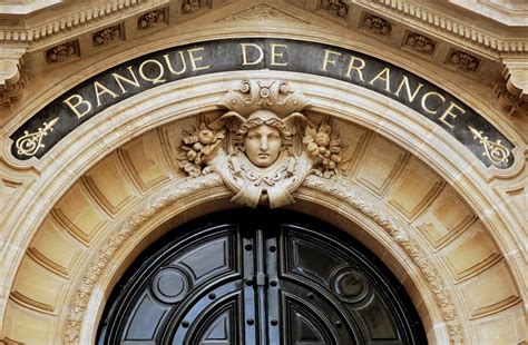 Le Gouverneur De La Banque De France Incite La Coop Ration Entre Les