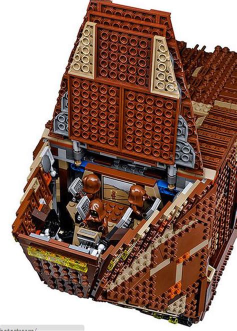 LEGO Star Wars Sandcrawler - GeekAlerts