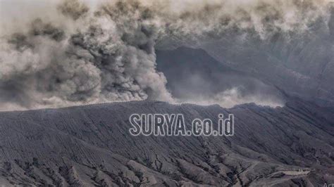 Gunung Bromo Meletus Newstempo