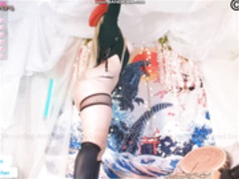 Mollyflwers Big Dildo Fuck And Squirt Part 1