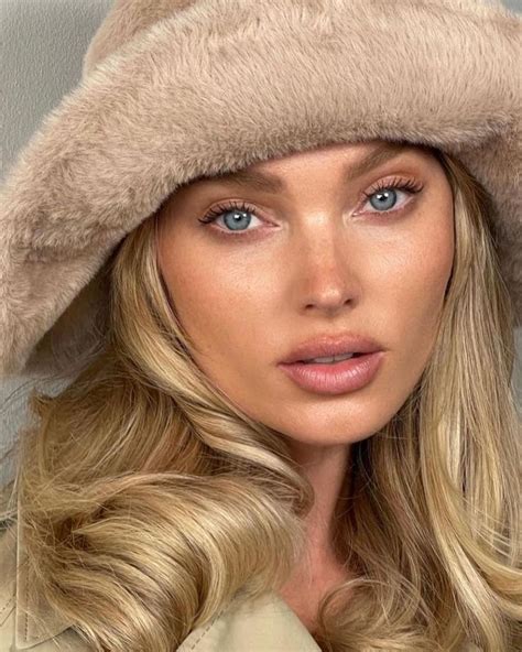 Models Blonde Hair Looks Elsa Hosk Makeup Looks