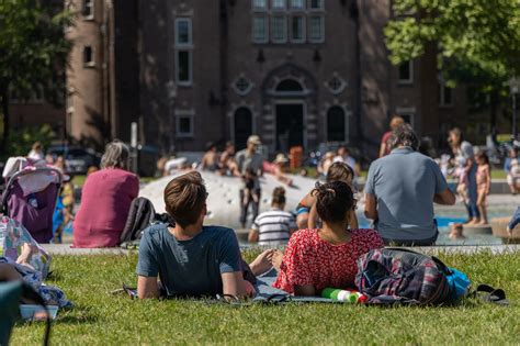 Warmer Weer Op Komst Zelfs Uitschieter Van 25 Graden Voorspeld Het